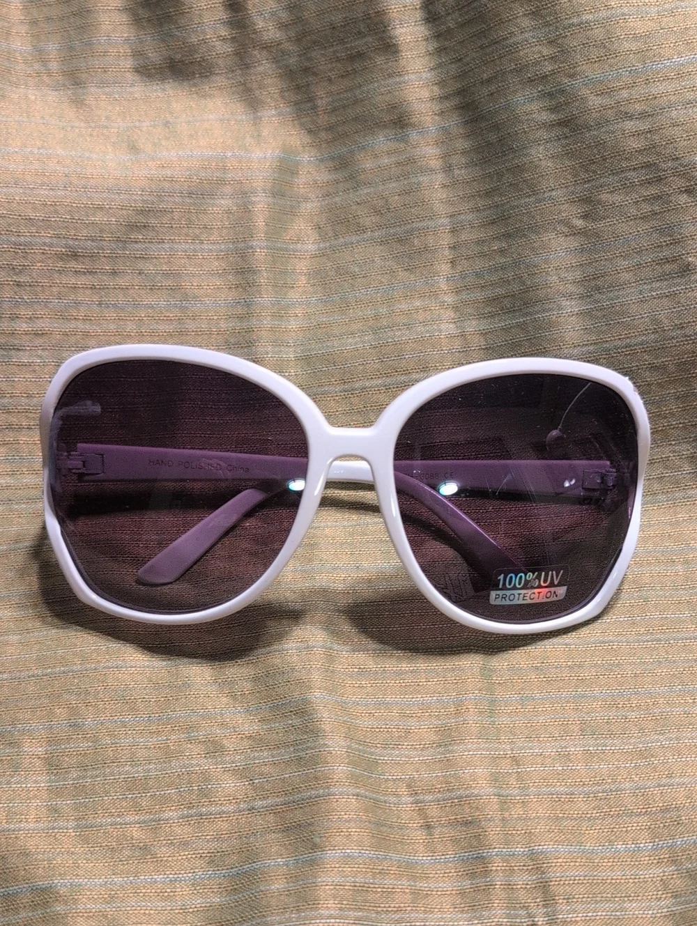 White Oversized Women's Sunglasses with UV Protection